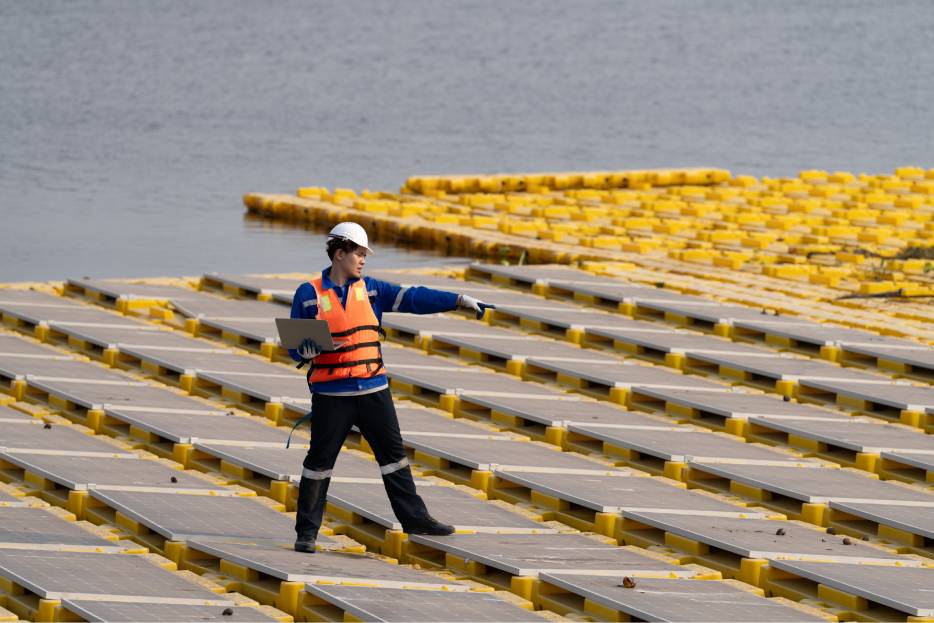 Cómo impermeabilizar estructuras metálicas expuestas a ambientes salinos